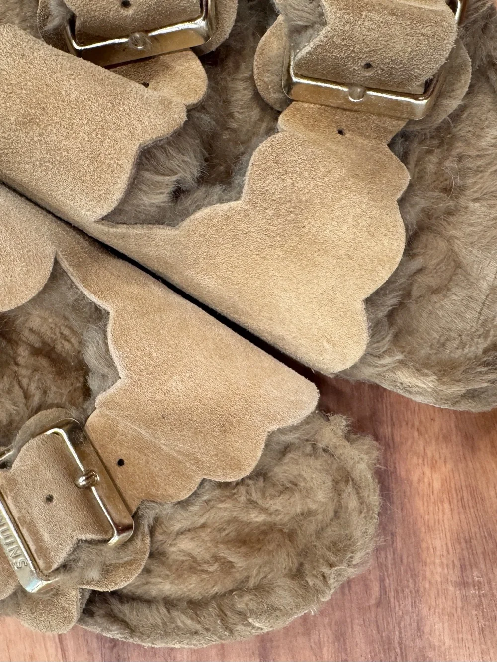 Genuins Scalloped Suede Faux Fur Lined Sandals - Size 37 (US 6.5)